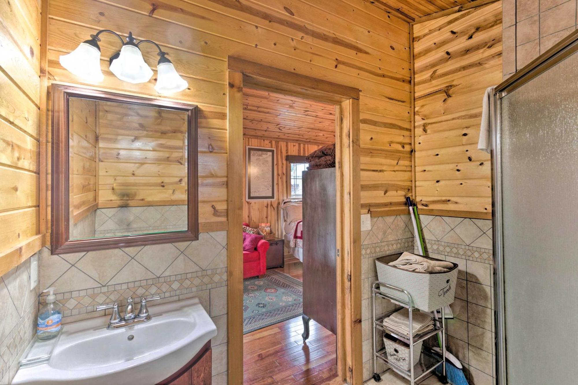 Ferienwohnung The Boat House Creekside Getaway In Hot Springs! Exterior foto